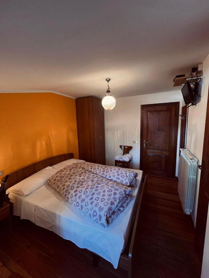 Hotel Sasso Nero Chiesa in Valmalenco Exterior foto